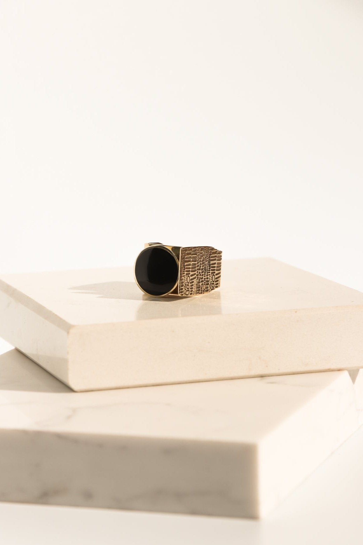 Black Ren Ring