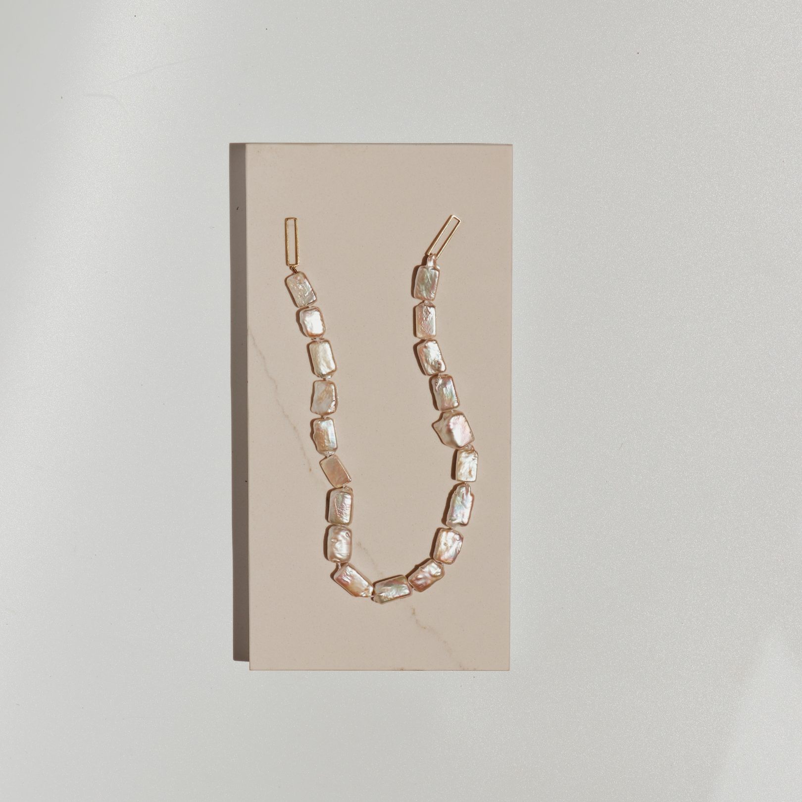 Riam Linear Pearls