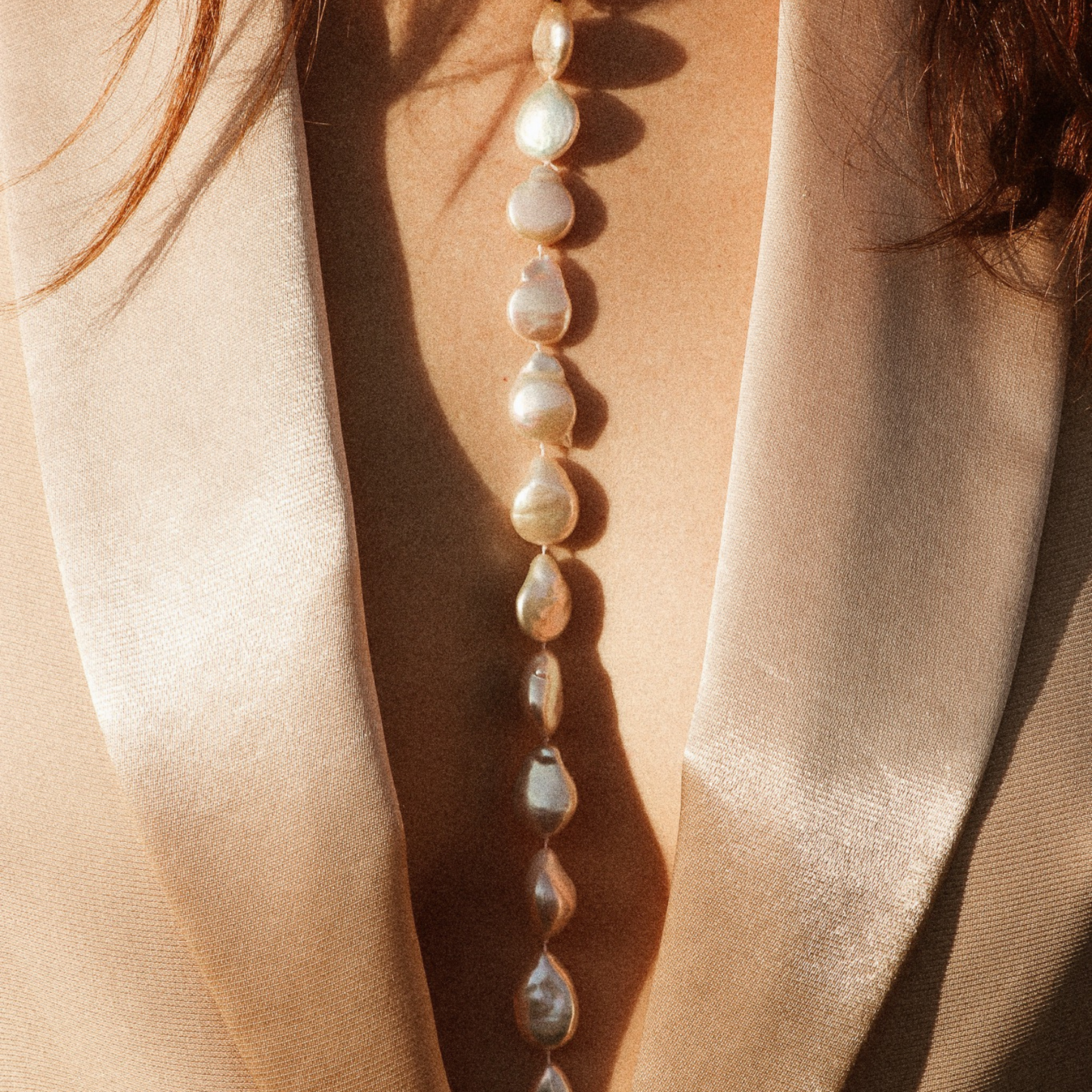 Juli Linear Pearls