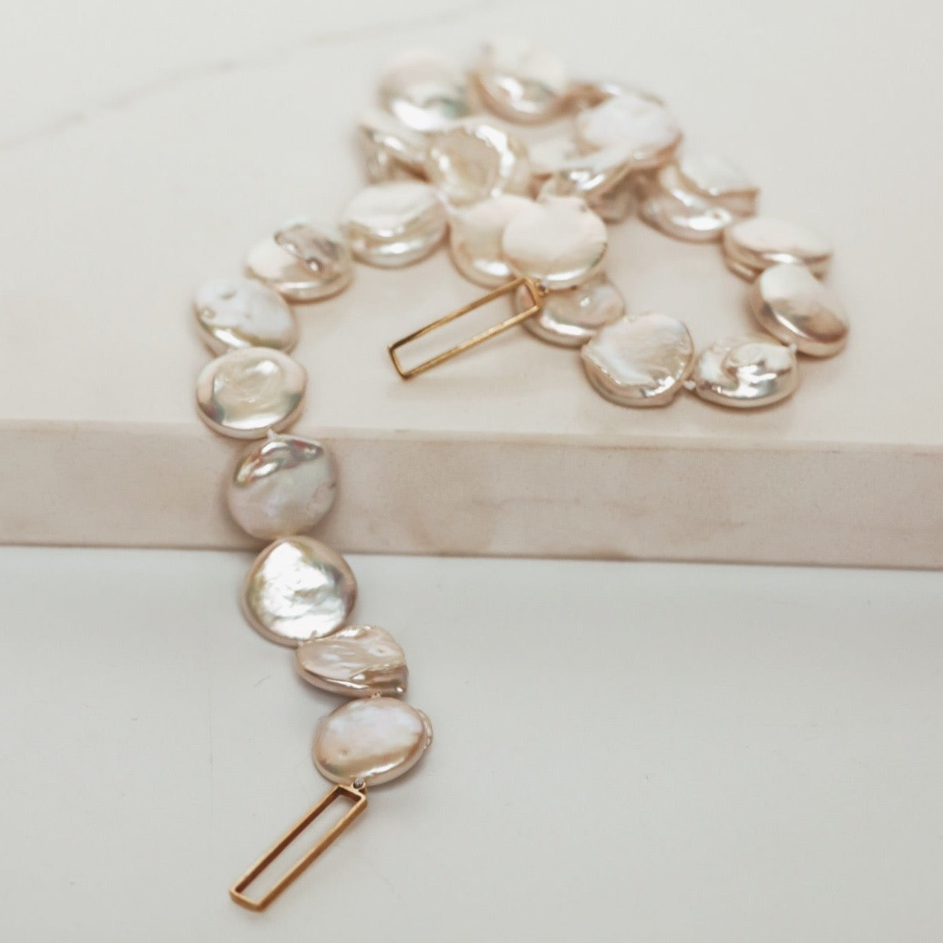 Gaia Linear Pearls in White